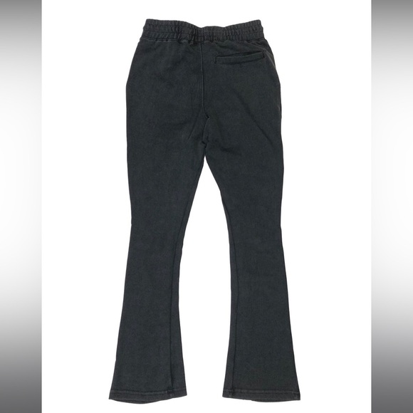 CIVILIZED FEAR NO EVIL FLARE HOODIE + JOGGER SET
STYLE# CV5582-5583
COLOR: BLACK - Picture 4 of 4